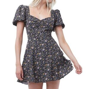 NWT French Connection Delmira Verona Puff Sleeve Sweetheart Mini Dress